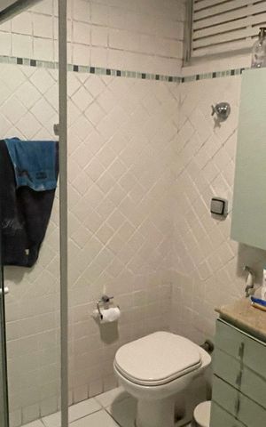 Apartamento para alugar com 140m², 3 quartos e 2 vagasBanheiro
