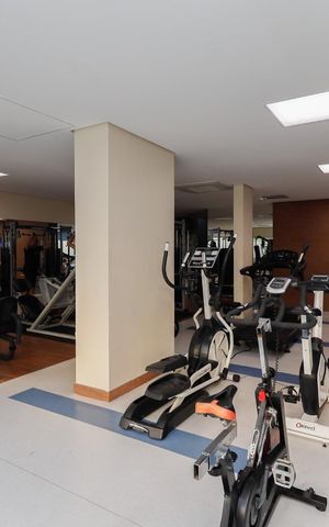 Apartamento à venda com 144m², 3 quartos e 2 vagas Apartamento à venda com 144m², 3 quartos e 2 vagasÁrea comum - Academia