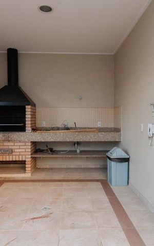 Apartamento à venda com 144m², 3 quartos e 2 vagas Apartamento à venda com 144m², 3 quartos e 2 vagasÁrea comum - Churrasqueira