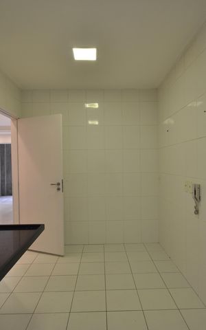 Apartamento à venda com 144m², 3 quartos e 2 vagasCozinha