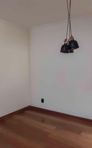 Casa à venda com 246m², 4 quartos e 4 vagas