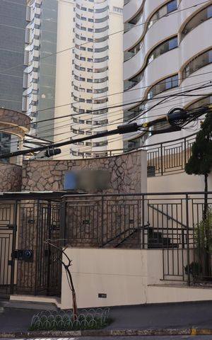 Apartamento à venda com 143m², 3 quartos e 2 vagasFachada