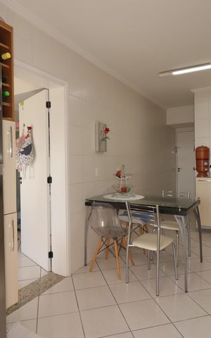 Apartamento à venda com 143m², 3 quartos e 2 vagasCozinha