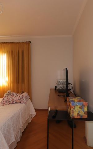 Apartamento à venda com 143m², 3 quartos e 2 vagasSuíte