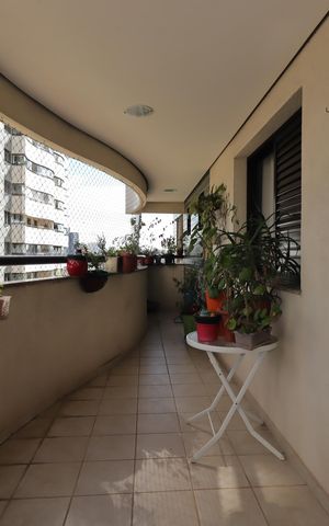 Apartamento à venda com 143m², 3 quartos e 2 vagasVaranda da Sala