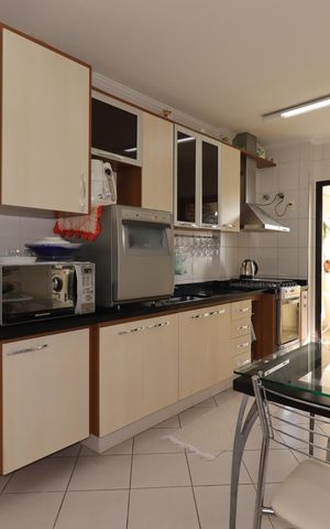 Apartamento à venda com 143m², 3 quartos e 2 vagasCozinha