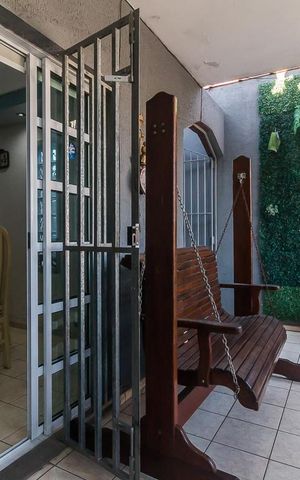 Casa para alugar com 425m², 3 quartos e 5 vagas Casa para alugar com 425m², 3 quartos e 5 vagasVaranda da Sala