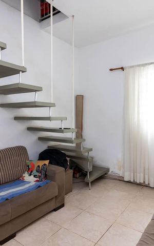 Casa à venda com 100m², 2 quartos e 1 vagaSala