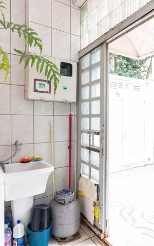 Casa à venda com 100m², 2 quartos e 1 vagaÁrea de Serviço