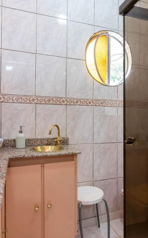 Casa à venda com 100m², 2 quartos e 1 vagaBanheiro da Suíte
