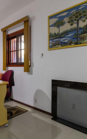 Casa à venda com 191m², 3 quartos e 4 vagas Casa à venda com 191m², 3 quartos e 4 vagasSala