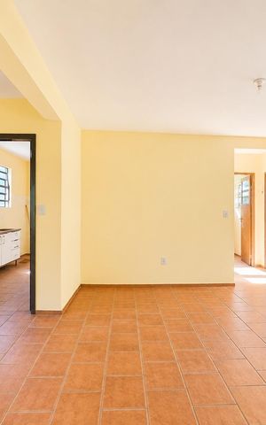 Casa para alugar com 110m², 2 quartos e 3 vagas Casa para alugar com 110m², 2 quartos e 3 vagasSala