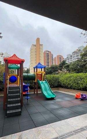 Apartamento à venda com 138m², 3 quartos e 4 vagasÁrea comum - Playground