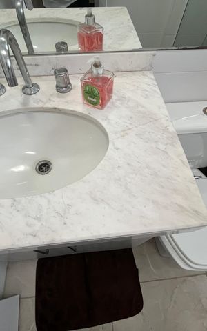 Apartamento à venda com 138m², 3 quartos e 4 vagas Apartamento à venda com 138m², 3 quartos e 4 vagasBanheiro da Suíte 1