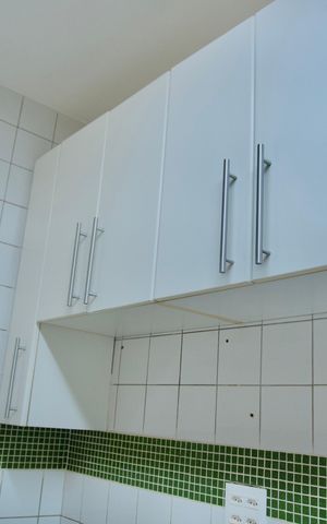 Apartamento para alugar com 51m², 2 quartos e 1 vaga Apartamento para alugar com 51m², 2 quartos e 1 vagaCozinha - Armários