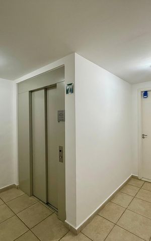 Apartamento para alugar com 56m², 2 quartos e 1 vaga Apartamento para alugar com 56m², 2 quartos e 1 vagaHall Apartamento