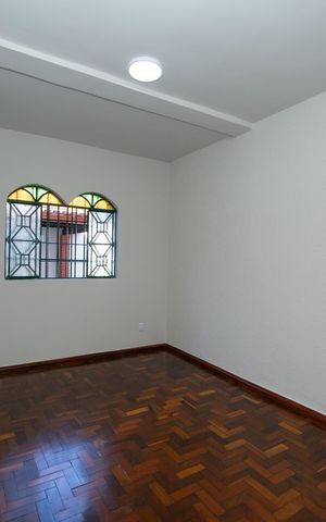 Casa para alugar com 360m², 5 quartos e 7 vagasQUARTO3