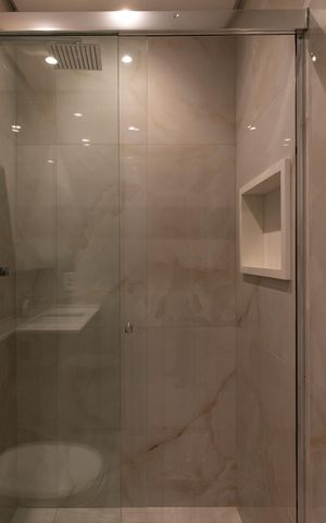 Apartamento à venda com 47m², 2 quartos e 1 vaga Apartamento à venda com 47m², 2 quartos e 1 vagaBanheiro