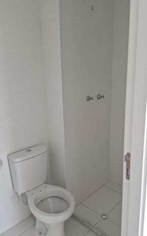 Apartamento à venda com 42m², 2 quartos e 1 vaga Apartamento à venda com 42m², 2 quartos e 1 vagaBanheiro