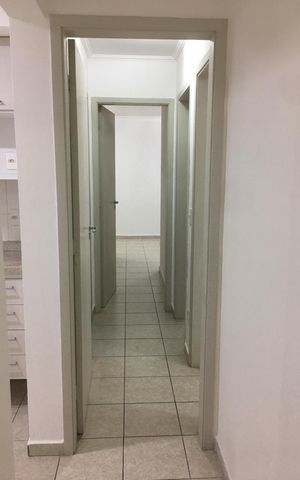 Apartamento à venda com 85m², 3 quartos e 2 vagas Apartamento à venda com 85m², 3 quartos e 2 vagasCorredor