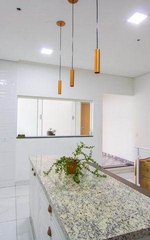 Casa à venda com 250m², 4 quartos e 4 vagas Casa à venda com 250m², 4 quartos e 4 vagasCozinha