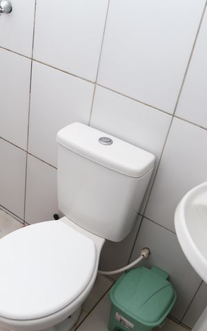 Casa à venda com 500m², 2 quartos e 7 vagasBanheiro social