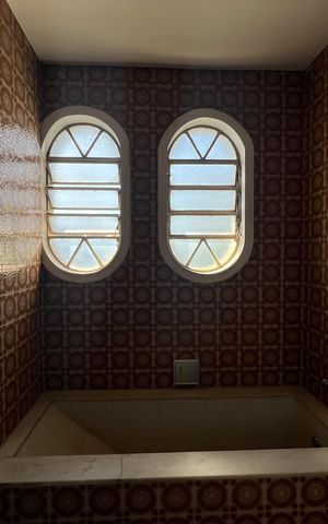 Casa para alugar com 214m², 4 quartos e 4 vagas Casa para alugar com 214m², 4 quartos e 4 vagasBanheiro Social