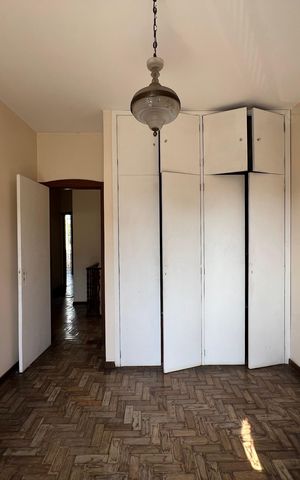 Casa para alugar com 214m², 4 quartos e 4 vagas Casa para alugar com 214m², 4 quartos e 4 vagasQuarto 1