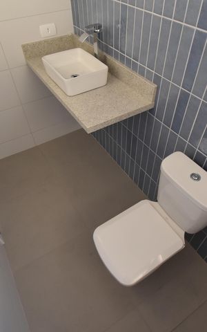 Casa de condomínio para alugar com 152m², 3 quartos e 2 vagasBanheiro da Suíte 3