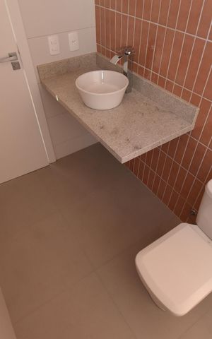 Casa de condomínio para alugar com 152m², 3 quartos e 2 vagasBanheiro da Suíte 2