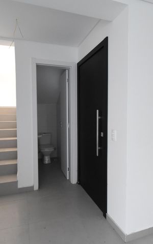 Casa de condomínio para alugar com 152m², 3 quartos e 2 vagasSala e Cozinha