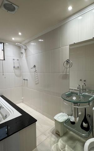 Casa à venda com 200m², 4 quartos e 3 vagas