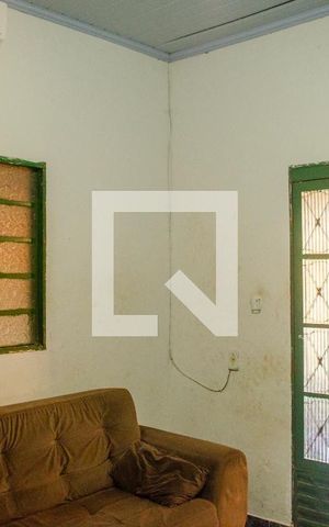 Casa à venda com 120m², 3 quartos e 8 vagas