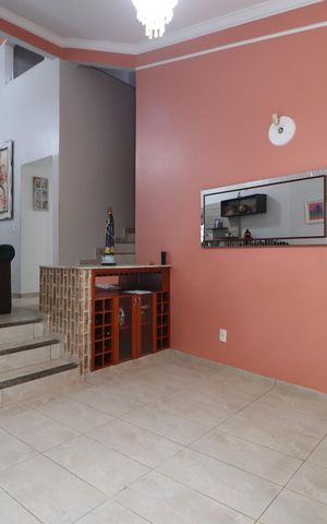 Casa para alugar com 250m², 3 quartos e 4 vagasSala 2