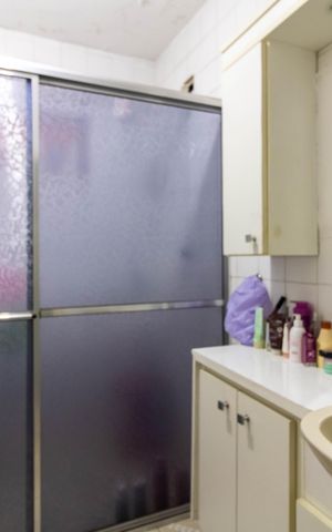 Casa à venda com 190m², 3 quartos e 2 vagasBanheiro