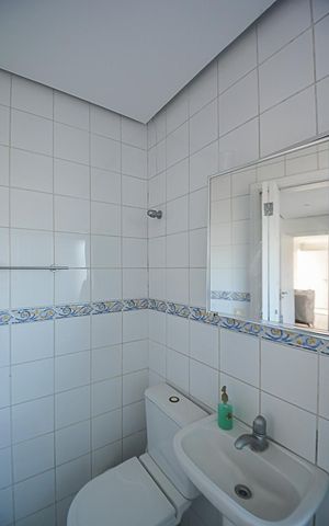Apartamento para alugar com 1000m², 4 quartos e 4 vagas Apartamento para alugar com 1000m², 4 quartos e 4 vagasBanheiro de serviço