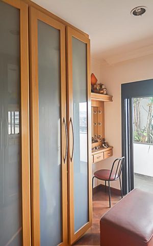 Apartamento para alugar com 1000m², 4 quartos e 4 vagas Apartamento para alugar com 1000m², 4 quartos e 4 vagasQuarto