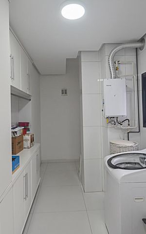 Apartamento para alugar com 1000m², 4 quartos e 4 vagas Apartamento para alugar com 1000m², 4 quartos e 4 vagasÁrea de Serviço