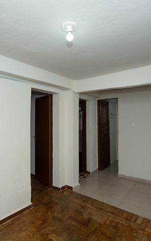 Casa para alugar com 48m², 2 quartos e sem vaga Casa para alugar com 48m², 2 quartos e sem vagaSala