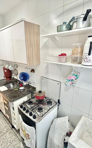 Apartamento à venda com 52m², 2 quartos e 1 vaga Apartamento à venda com 52m², 2 quartos e 1 vagaCozinha e Área de Serviço