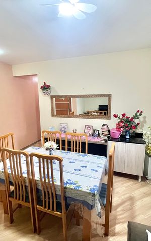 Apartamento à venda com 52m², 2 quartos e 1 vaga Apartamento à venda com 52m², 2 quartos e 1 vagaSala