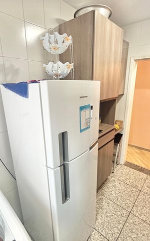 Apartamento à venda com 52m², 2 quartos e 1 vaga Apartamento à venda com 52m², 2 quartos e 1 vagaCozinha e Área de Serviço