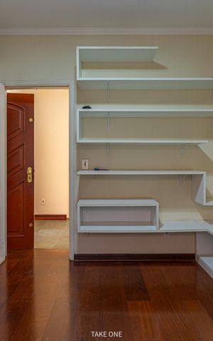 Casa à venda com 300m², 3 quartos e 6 vagas