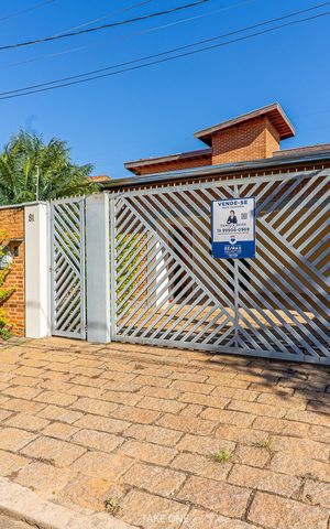 Casa à venda com 300m², 3 quartos e 6 vagas