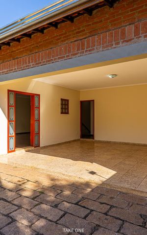 Casa à venda com 300m², 3 quartos e 6 vagas