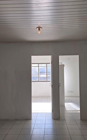 Casa para alugar com 41m², 2 quartos e sem vaga Casa para alugar com 41m², 2 quartos e sem vagaSala