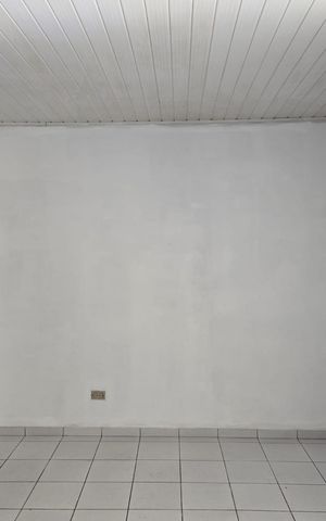 Casa para alugar com 41m², 2 quartos e sem vaga Casa para alugar com 41m², 2 quartos e sem vagaSala