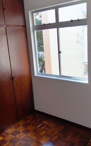 Apartamento à venda com 170m², 5 quartos e 2 vagasQuarto 2