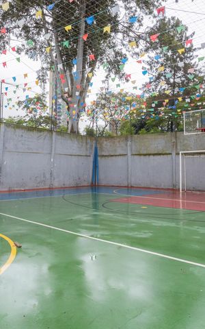 Casa à venda com 61m², 2 quartos e 2 vagasQuadra Esportiva