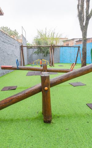 Casa à venda com 61m², 2 quartos e 2 vagasÁrea comum - Playground